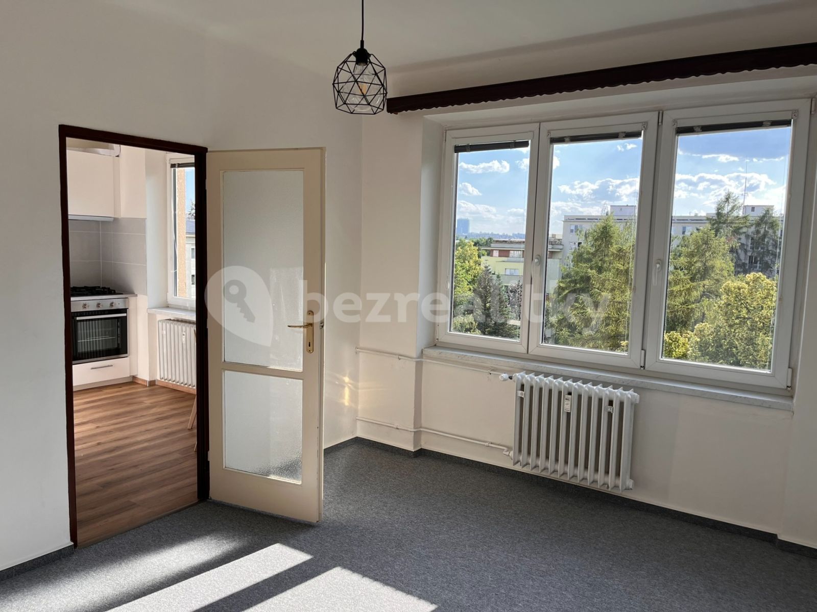 Pronájem bytu 3+1 65 m² — photo 2