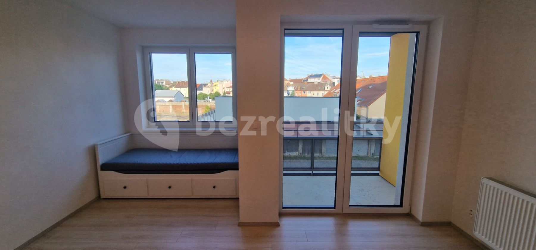 Pronájem bytu 1+kk 34 m² — photo 3