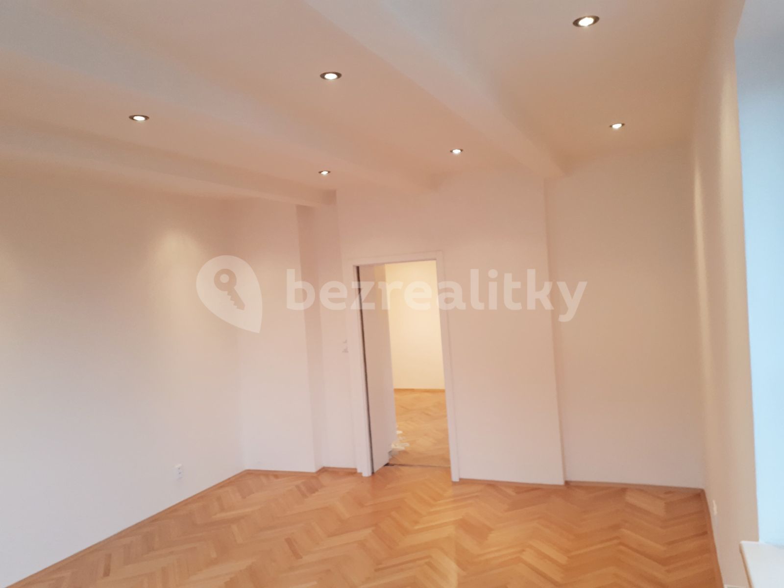 Pronájem bytu 3+kk 83 m² — photo 3