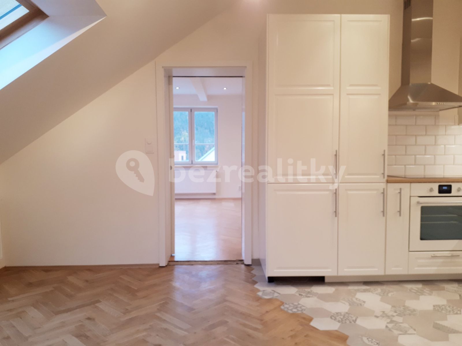 Pronájem bytu 3+kk 83 m² — photo 5