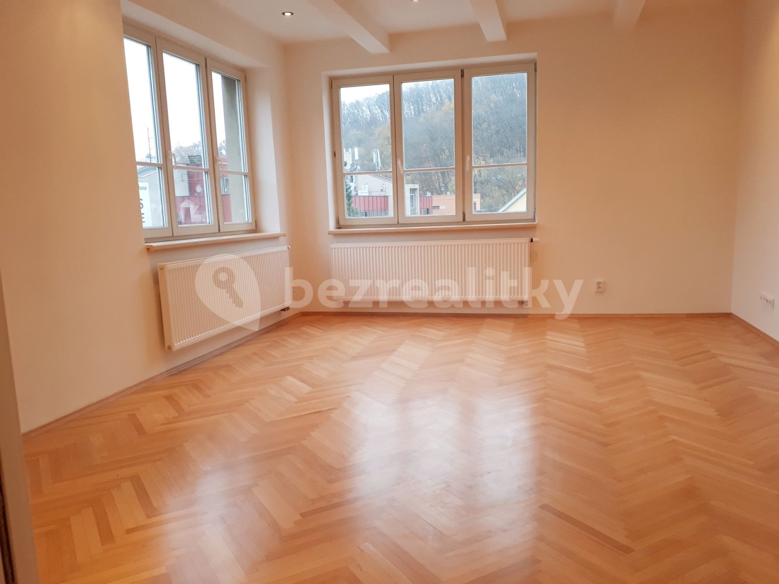 Pronájem bytu 3+kk 83 m² — photo 2