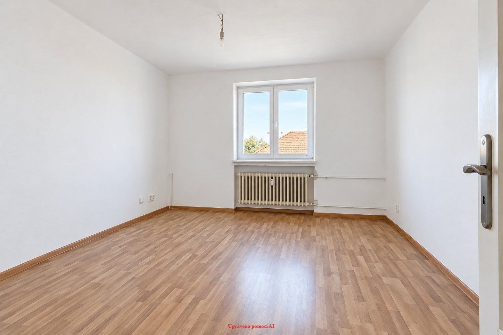 Квартира 1+kk в оренду, 24 м² (4 з 7)