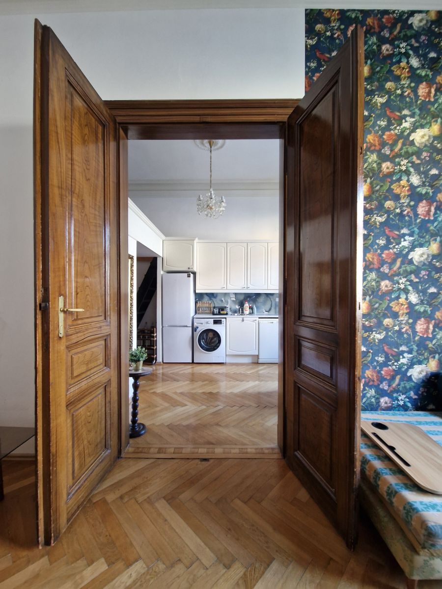 Pronájem bytu  45 m² — photo 2
