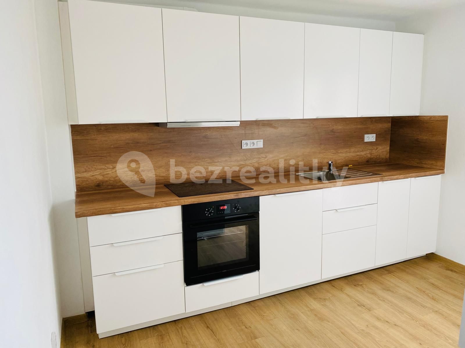 Pronájem bytu 4+1 100 m²