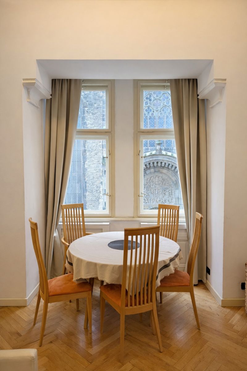 Pronájem bytu  76 m² — photo 5