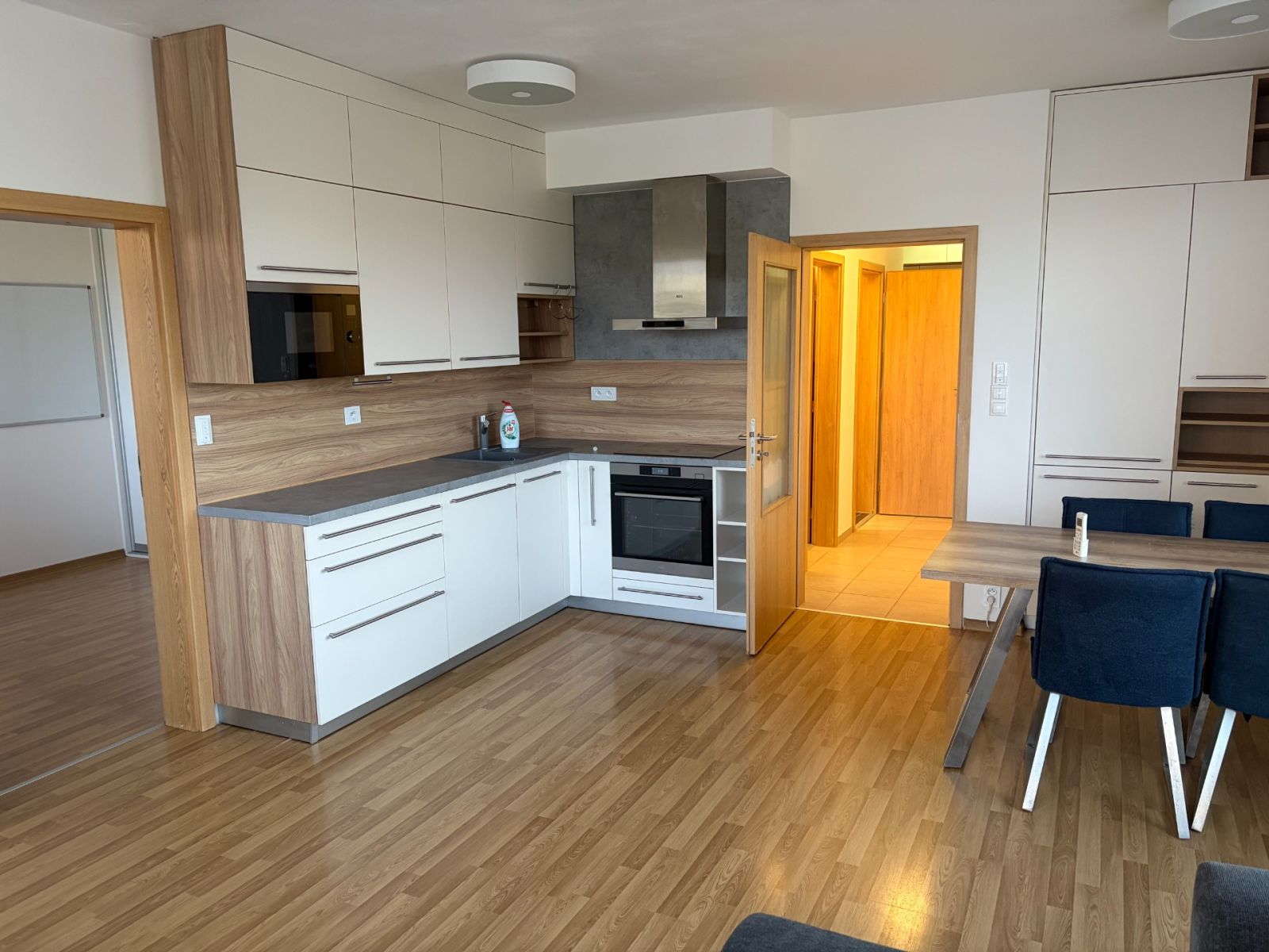Pronájem bytu 3+kk 65 m², Brno – náhled fotky 8