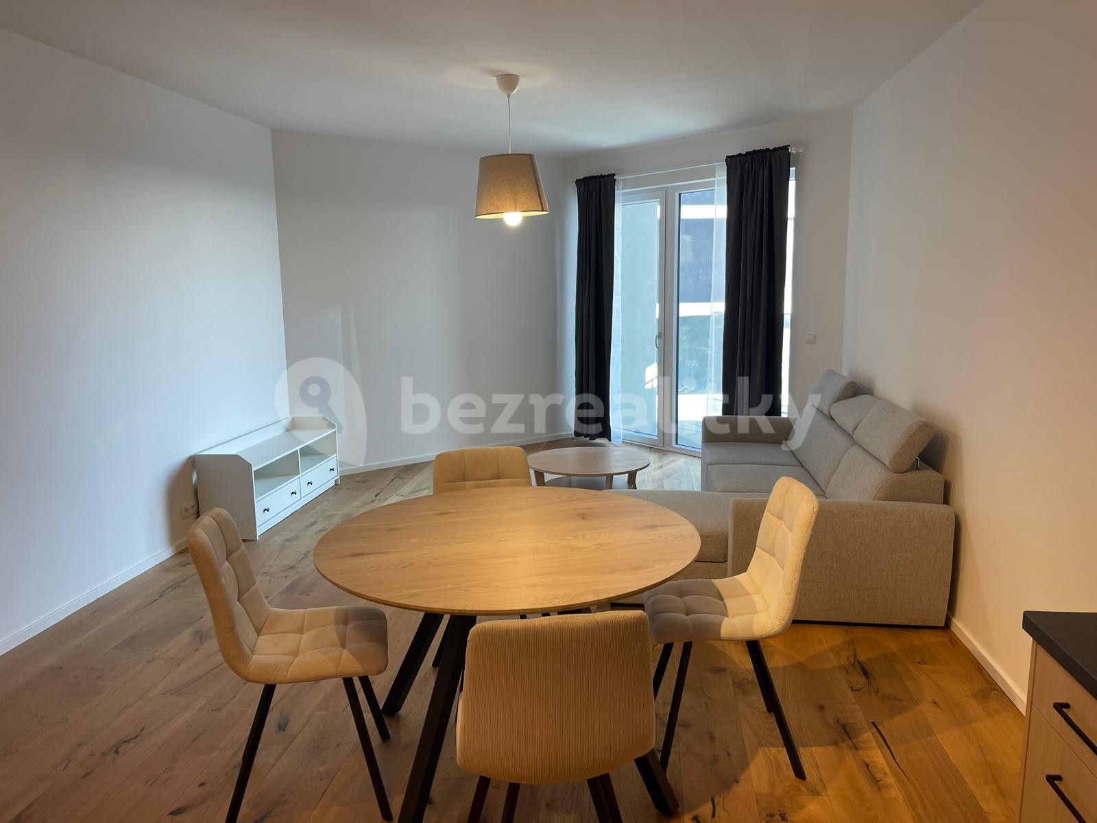 Pronájem bytu 2+kk 66 m² — photo 4