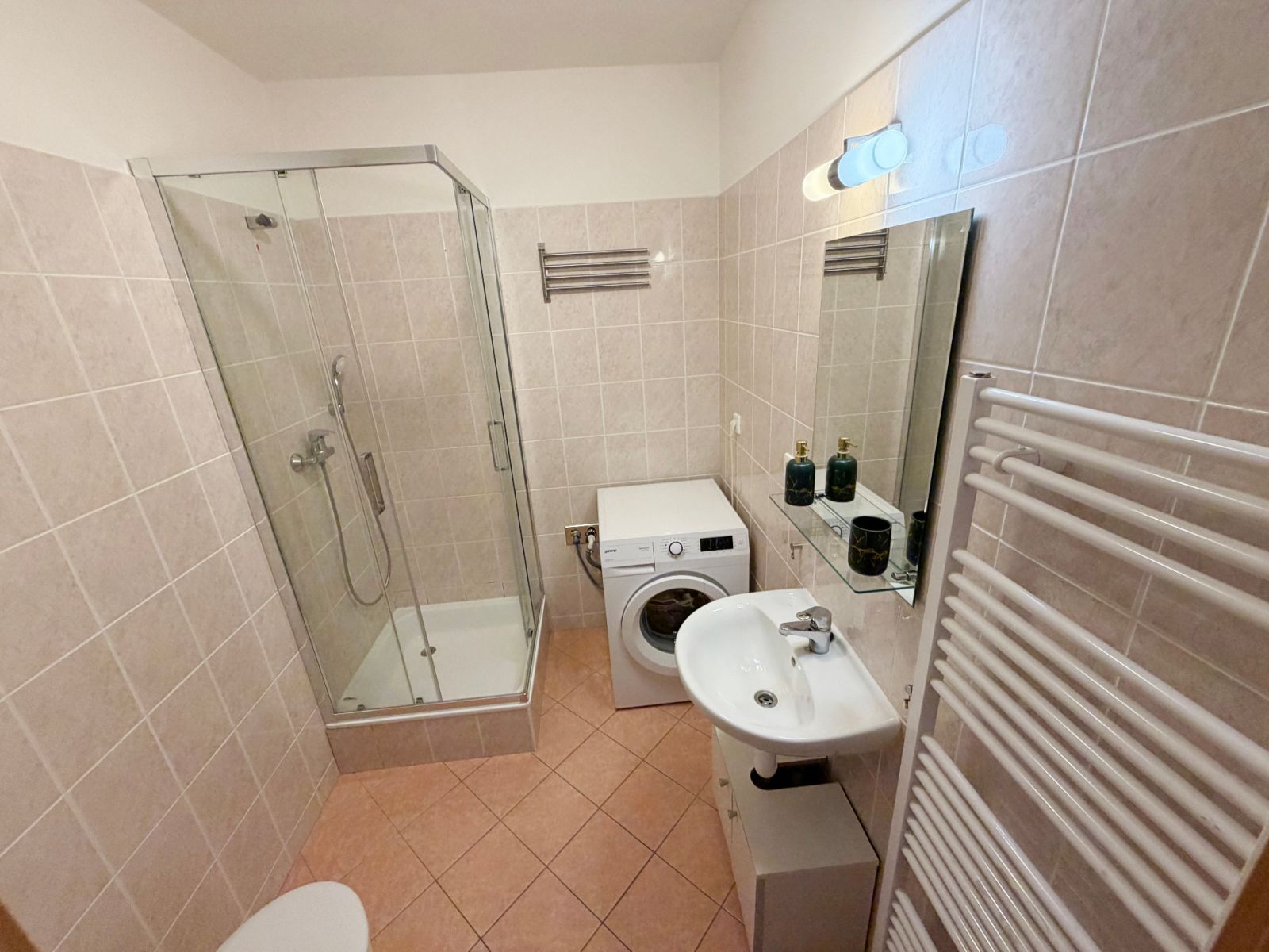 Pronájem bytu 1+kk 33 m², Praha – náhled fotky 5