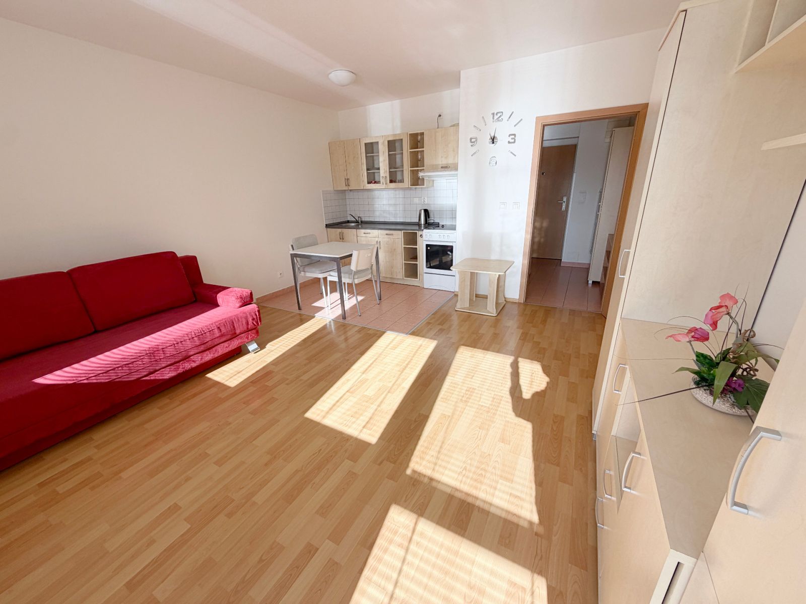 Pronájem bytu 1+kk 33 m², Praha – fotka 1 z 10