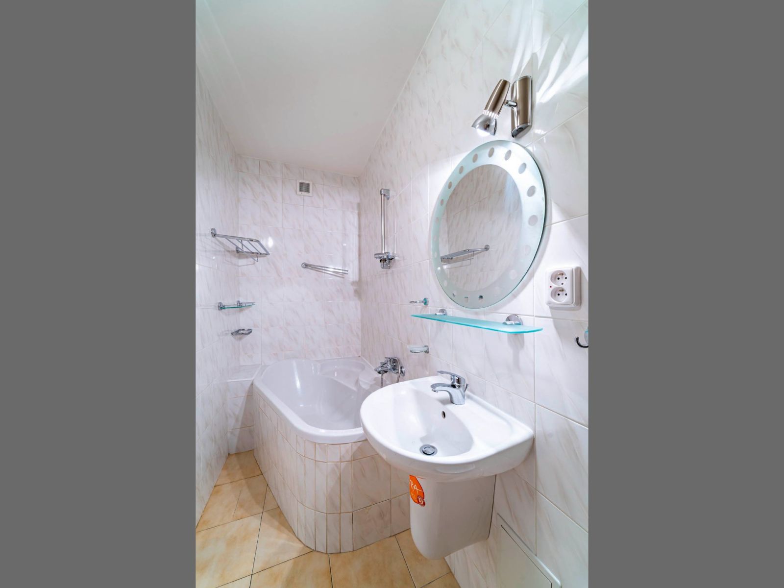 Pronájem bytu 2+kk 55 m², Praha – náhled fotky 11