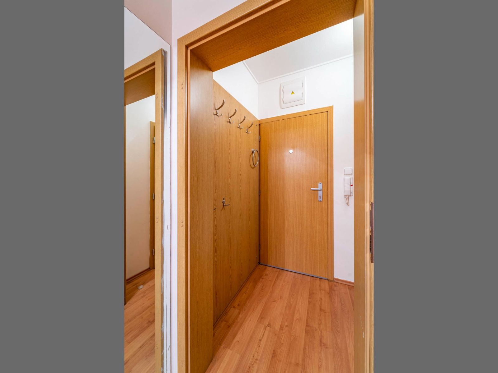 Pronájem bytu 2+kk 55 m², Praha – náhled fotky 7