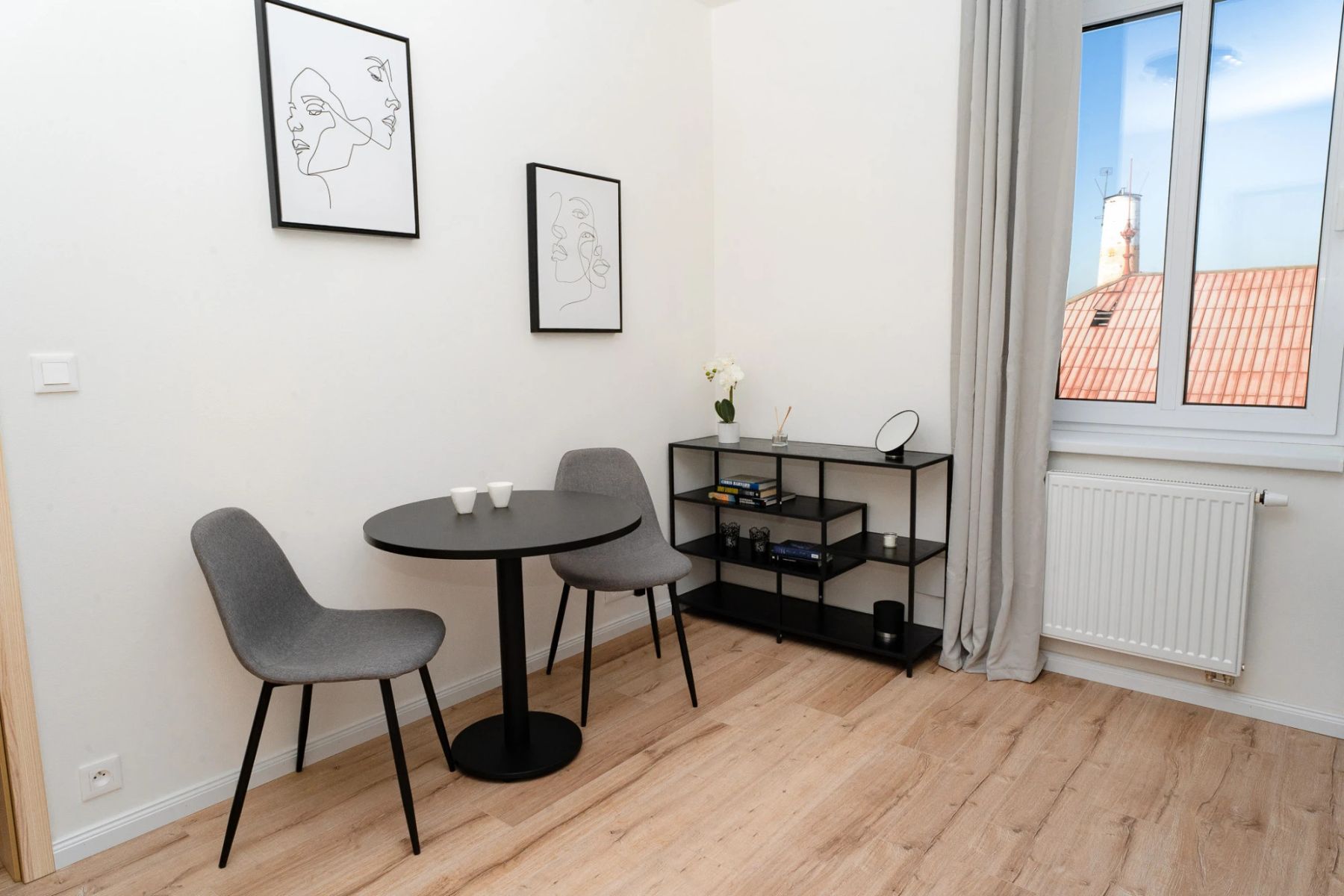 Pronájem bytu  34 m² — photo 2