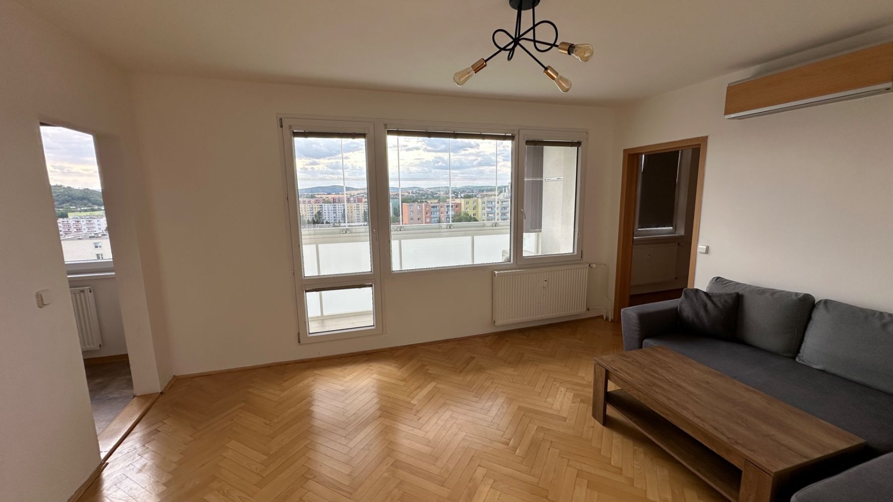 Pronájem bytu 3+kk 75 m² — photo 3