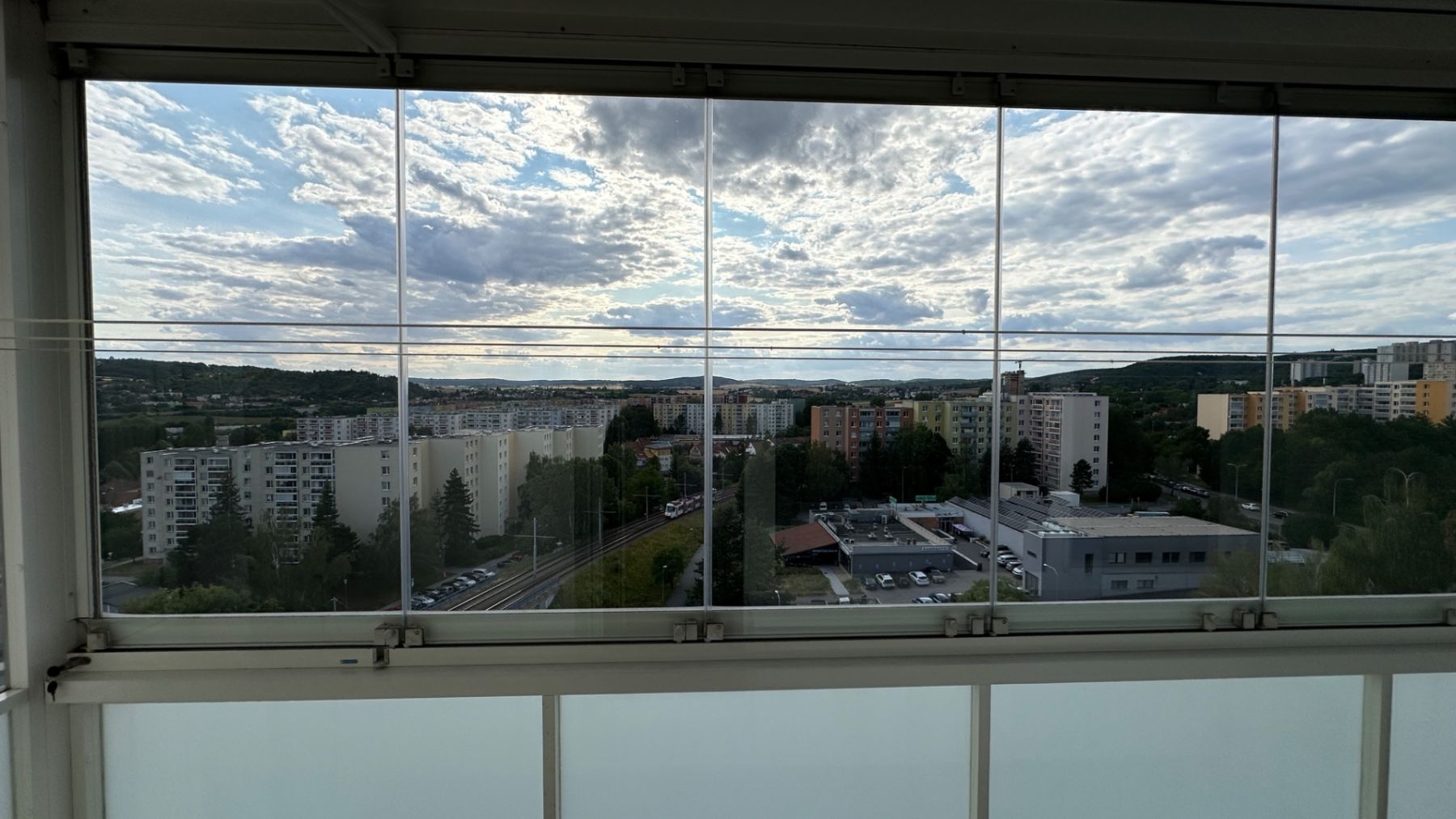 Pronájem bytu 3+kk 75 m² — photo 2