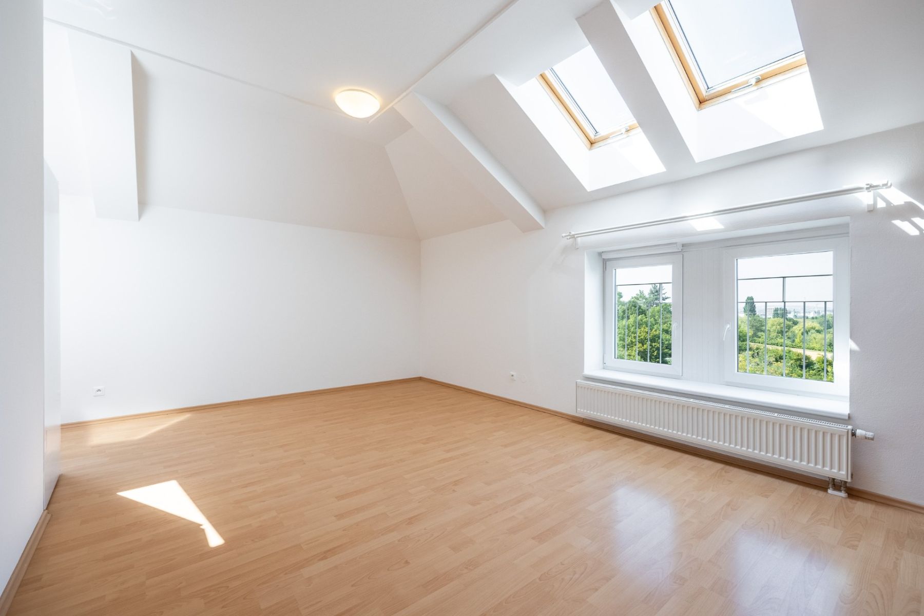 Prodej bytu 1+kk 38 m², Praha – náhled fotky 5
