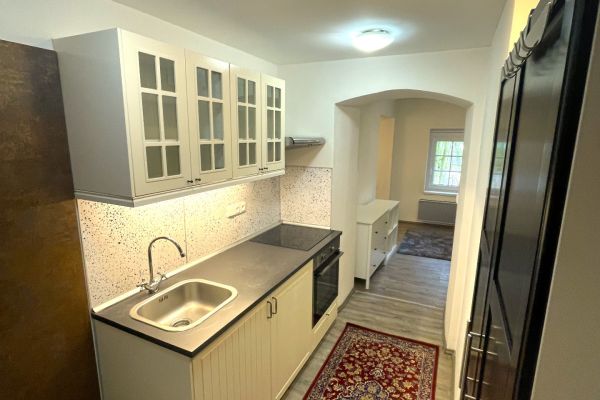 Pronájem bytu 1+kk 18 m² - Na Cikánce, Praha - Radotín