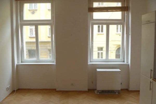 Pronájem bytu 1+kk 23 m² - Táboritská, Praha - Žižkov