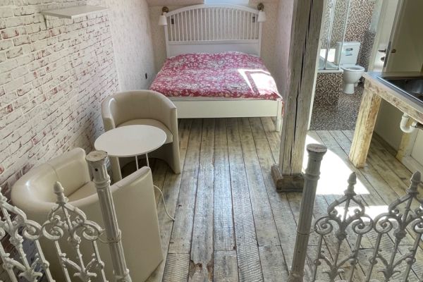 Pronájem bytu 1+kk 25 m² - Lublaňská, Praha - Nové Město