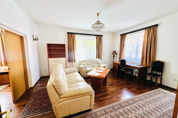 Pronájem bytu 3+1 85 m² - Za Humny, Praha - Ruzyně