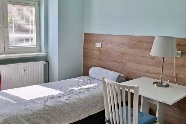 Pronájem bytu 1+kk 24 m² - V Horní Stromce, Praha - Vinohrady
