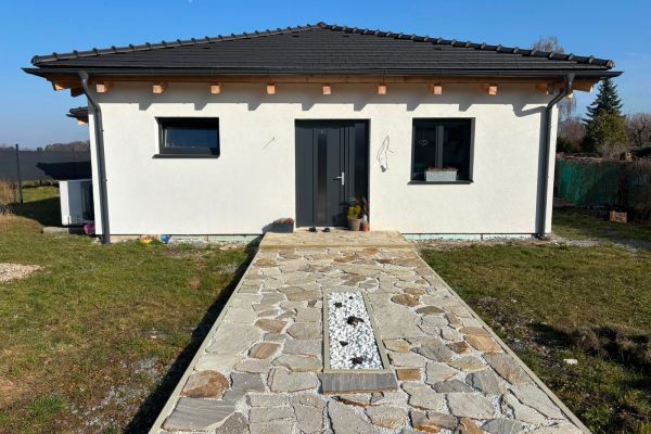Ostrá - Ostrá, Středočeský kraj