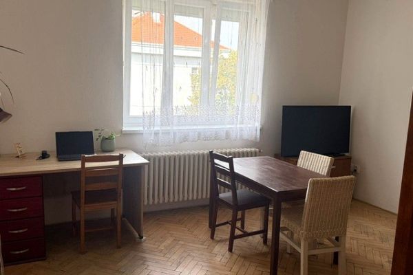 V Zálomu, Praha - Nusle