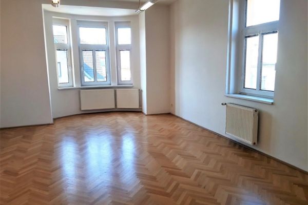 Štěrboholská, Praha - Hostivař