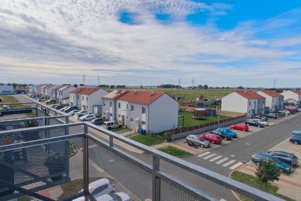 Uherova, Chýně - Chýně, Středočeský kraj
