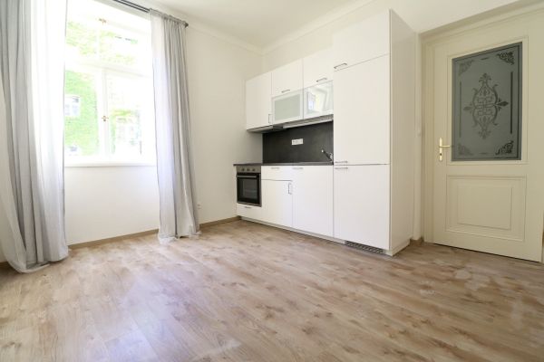 Černomořská, Praha - Vršovice