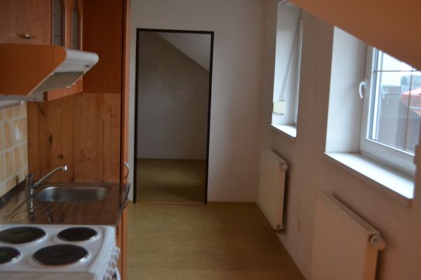 Plhovská, Praha - Újezd nad Lesy