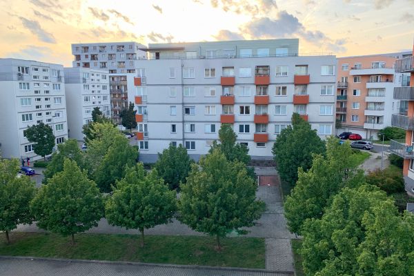 Žateckých, Praha - Strašnice