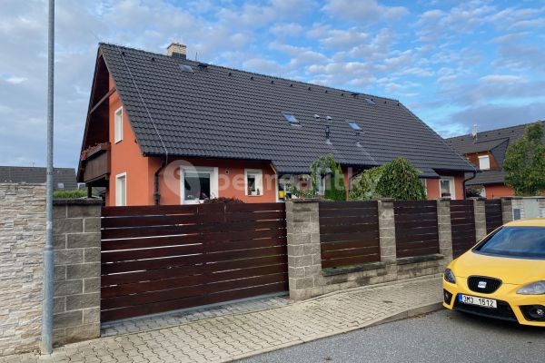 Průběžná, Nupaky - Nupaky, Středočeský kraj