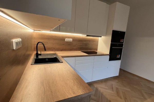 Pronájem bytu 3+kk 61 m² - Konzumní, Praha - Hloubětín