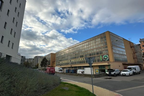 Lovosická, Praha - Prosek