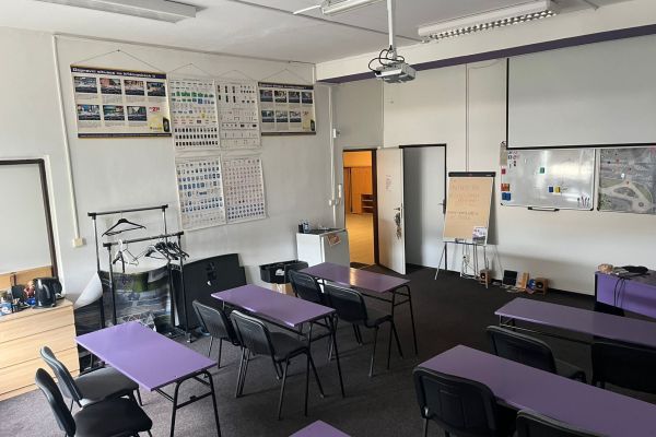Pronájem komerčního prostoru, 42 m² (2 z 9)
