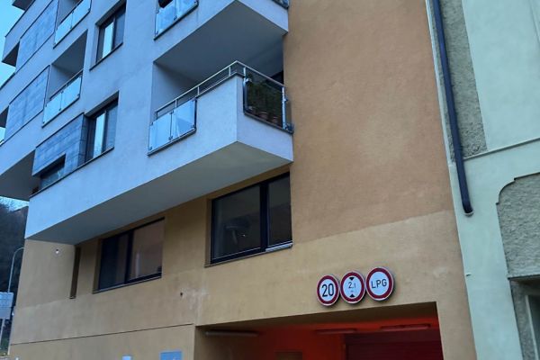 Нерухомість на продаж, 18 м² (2 з 9)
