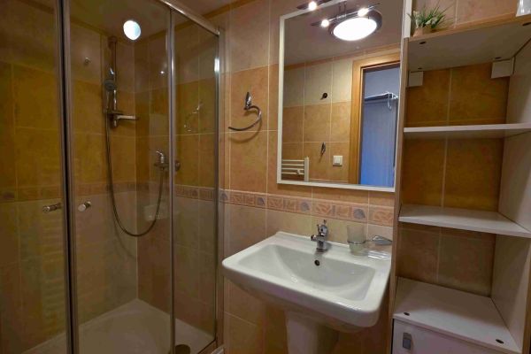 Квартира 2+1 на продаж, 65 м² (3 з 8)