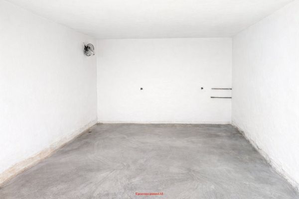 Нерухомість в оренду, 19 м² (2 з 3)