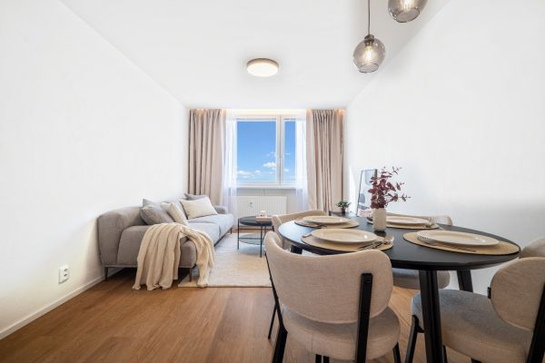 Prodej bytu 2+kk, 43 m² (2 z 17)