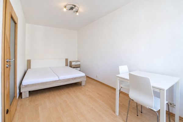Pronájem bytu 2+kk, 53 m² (2 z 22)