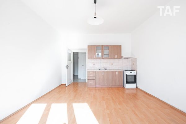 Prodej bytu 1+kk, 36 m² (2 z 10)
