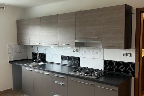 Prodej bytu 2+1, 58 m² (2 z 11)