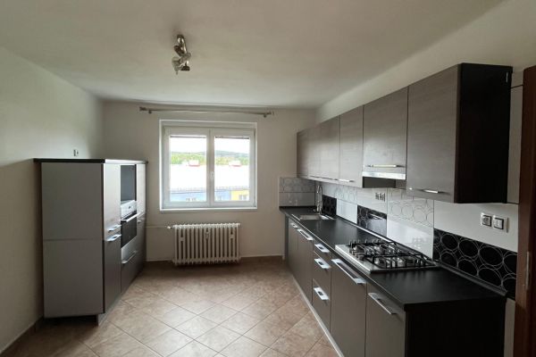 Prodej bytu 2+1, 58 m² (3 z 11)
