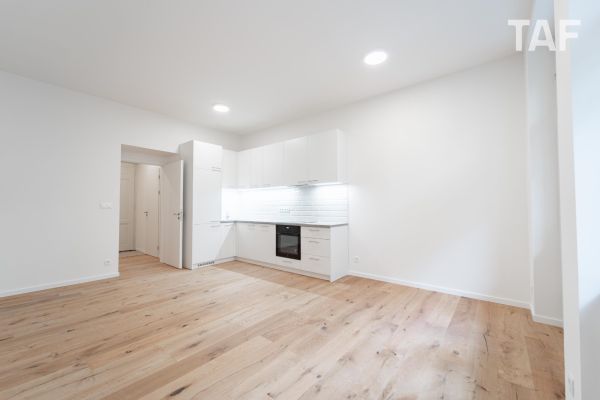 Prodej bytu 2+kk, 61 m² (3 z 15)