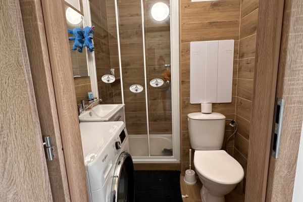 Prodej bytu 1+kk, 21 m² (2 z 9)