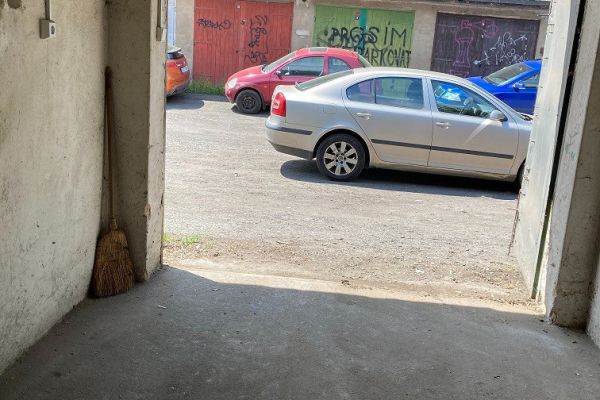 Нерухомість в оренду, 20 м² (2 з 3)