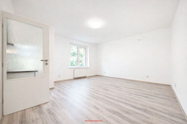 Квартира 1+kk в оренду, 29 м² (3 з 14)