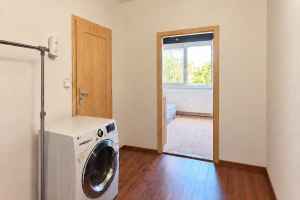 Prodej bytu 2+kk, 42 m² (3 z 8)