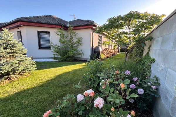 Prodej domu 5+kk, 173 m² (2 z 13)