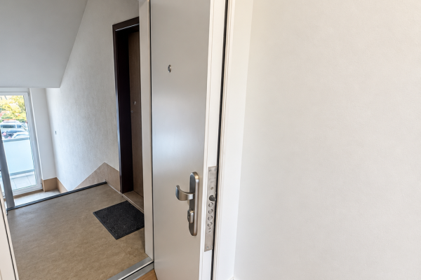 Prodej bytu 2+kk, 35 m² (2 z 14)